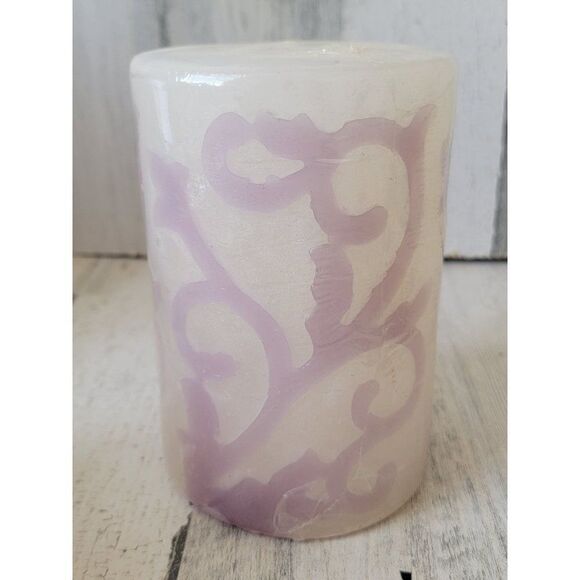 Pier 1 Imports lavender scented pillar candle purple swirl home decor - Picture 2 of 9